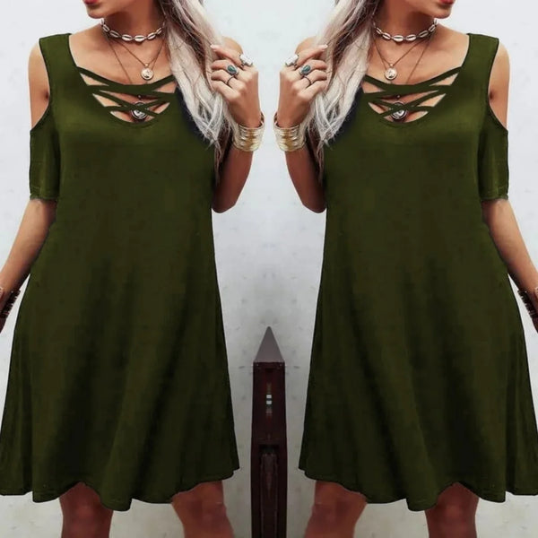 Dekolteli Bağcık Detay Viskon Kumaş Elbise