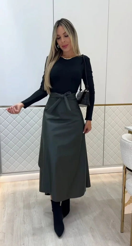 Kadın Belden Kuşaklı Uzun Deri Etek