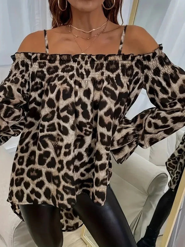 Kadın Ip Askılı Omuzlardan Açık Leopar Desenli Asimetrik Kesim Süprem Bluz