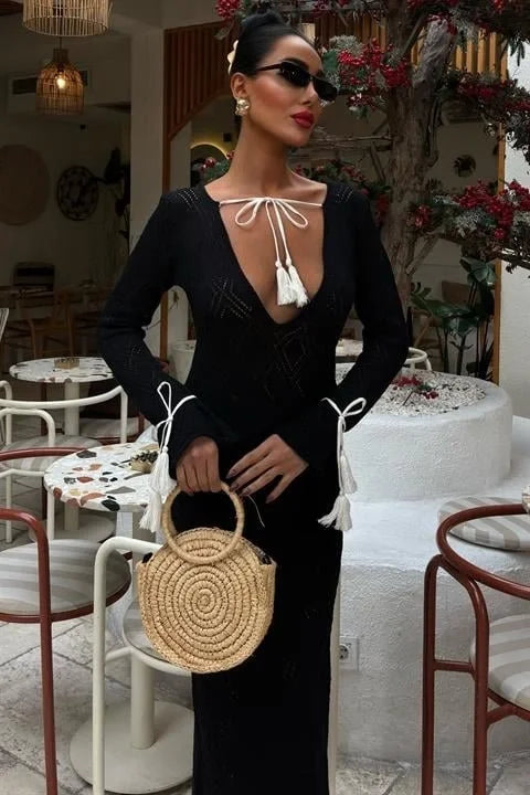 Püskül Bağcık Detaylı V Yaka Ajurlu Elbise 2850